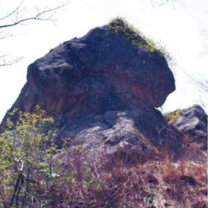 写真：蛇巻岩