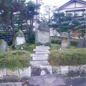写真：島田の石仏