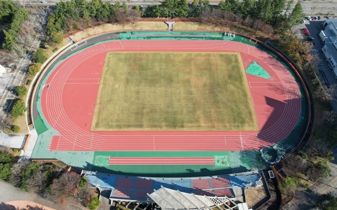 写真：松任総合運動公園陸上競技場