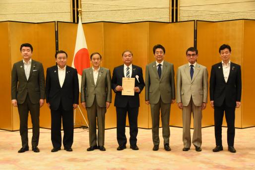 写真:記念撮影