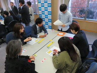 写真：SDGsカードゲーム体験会