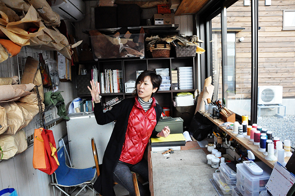 写真:革細工工房