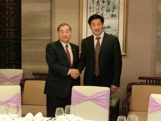 写真：蔡金龍副市長と山田市長