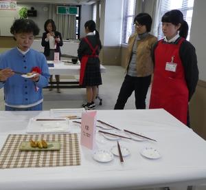 写真：実食審査3