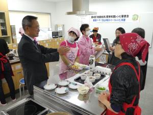 写真：審査会の様子2