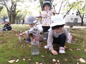 写真：馬場公園で遊ぶ様子