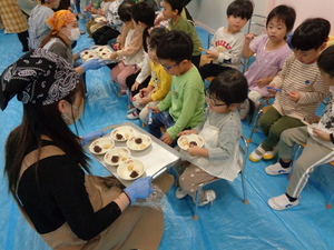 写真：もちつき会の様子