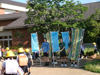 蕪城小×北國ハニービー石川