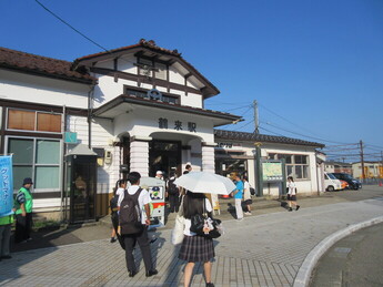 鶴来駅の様子