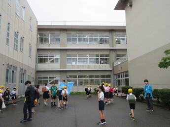 北陽小×ハニービー石川