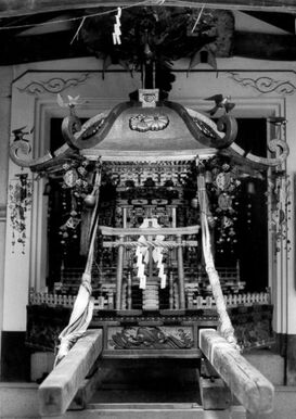 松任金剣宮の神輿