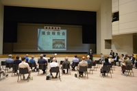 写真：美川支所区長会連絡会での議会報告会の様子