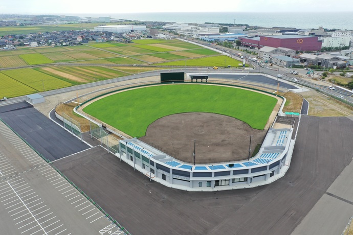 写真：白山市立野球場　あさがおスタジアム