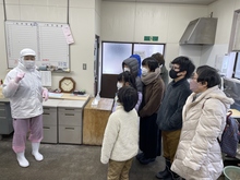 写真：見学の様子