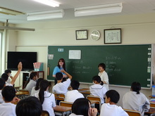 写真:ホスト生徒の学校体験