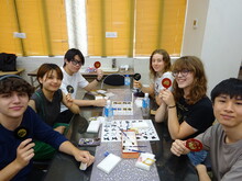 写真:金箔貼り体験