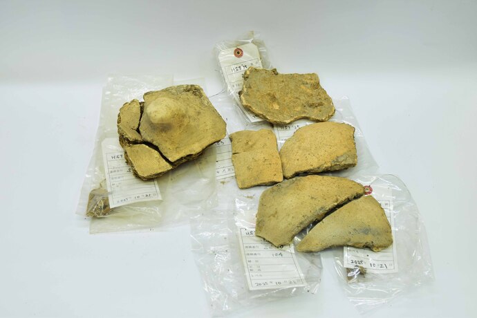 出土遺物（甑）