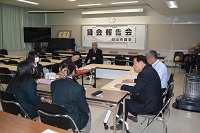 写真:翠星高校での意見交換会の様子