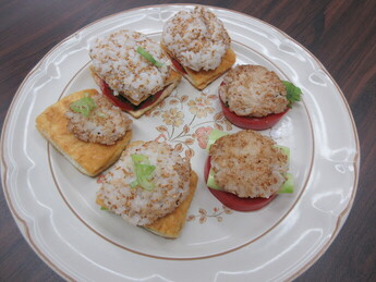 写真：焼きおにぎりサンド1